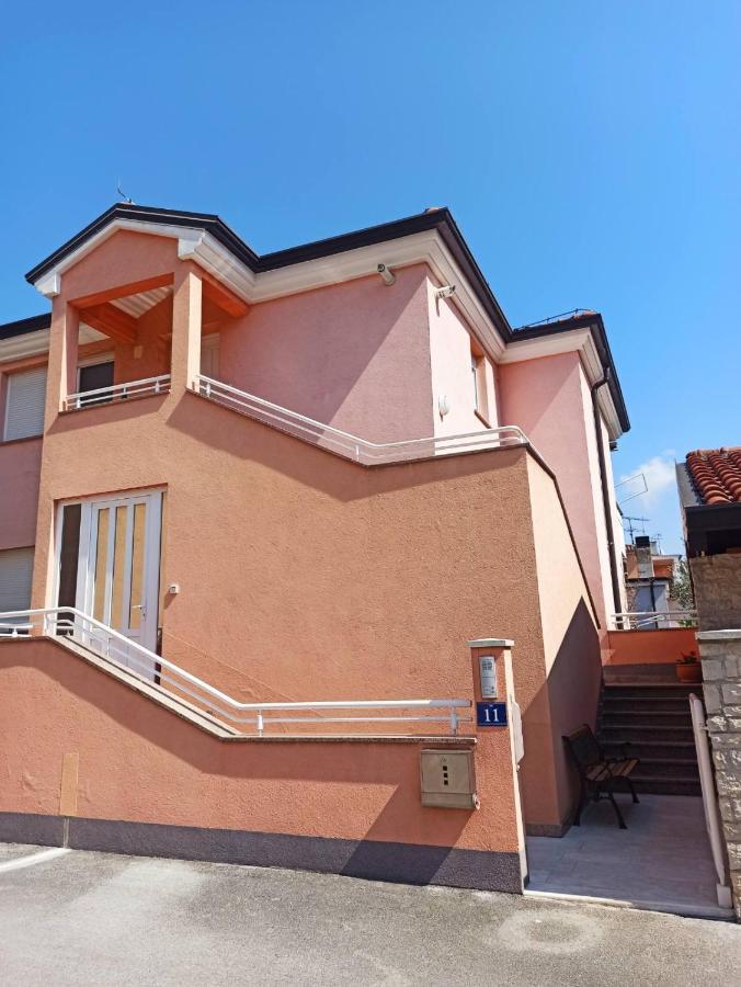 Apartment Gaia Умаг Экстерьер фото
